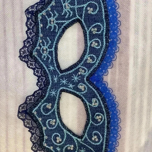 Hand made embroidery.  Masks 🎭 - Picture 6 of 10